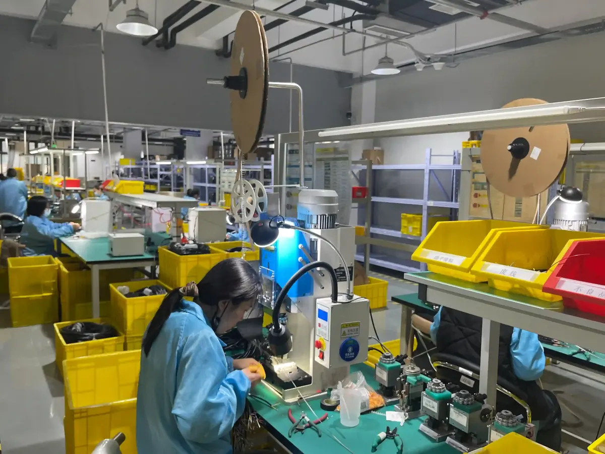 Sertizare vs Lipire în Cablaje Electrice: Care Metodă Este Mai Fiabilă?